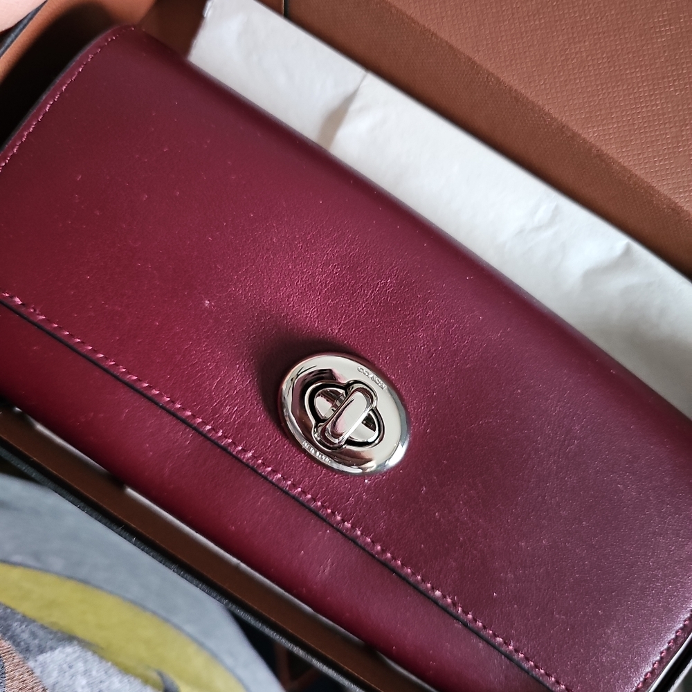 Wallet - Picture 2 of 2